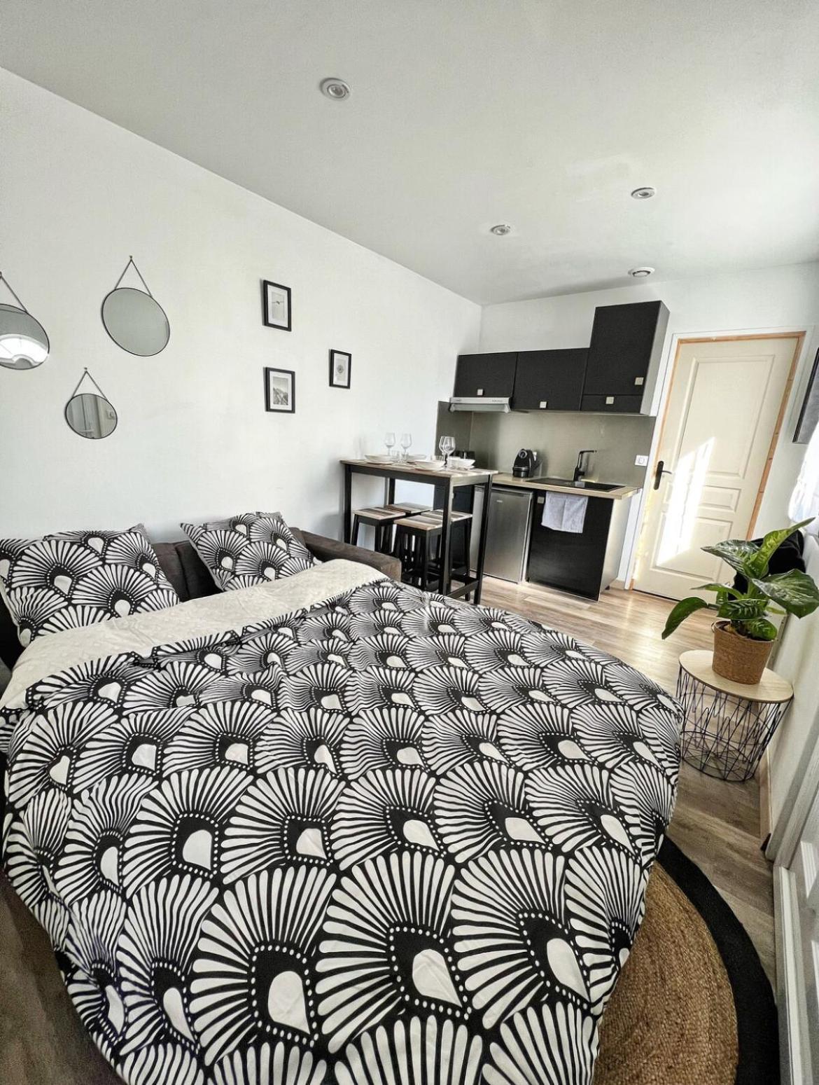 Joli Appartement Avec Parking La Rochelle  Luaran gambar
